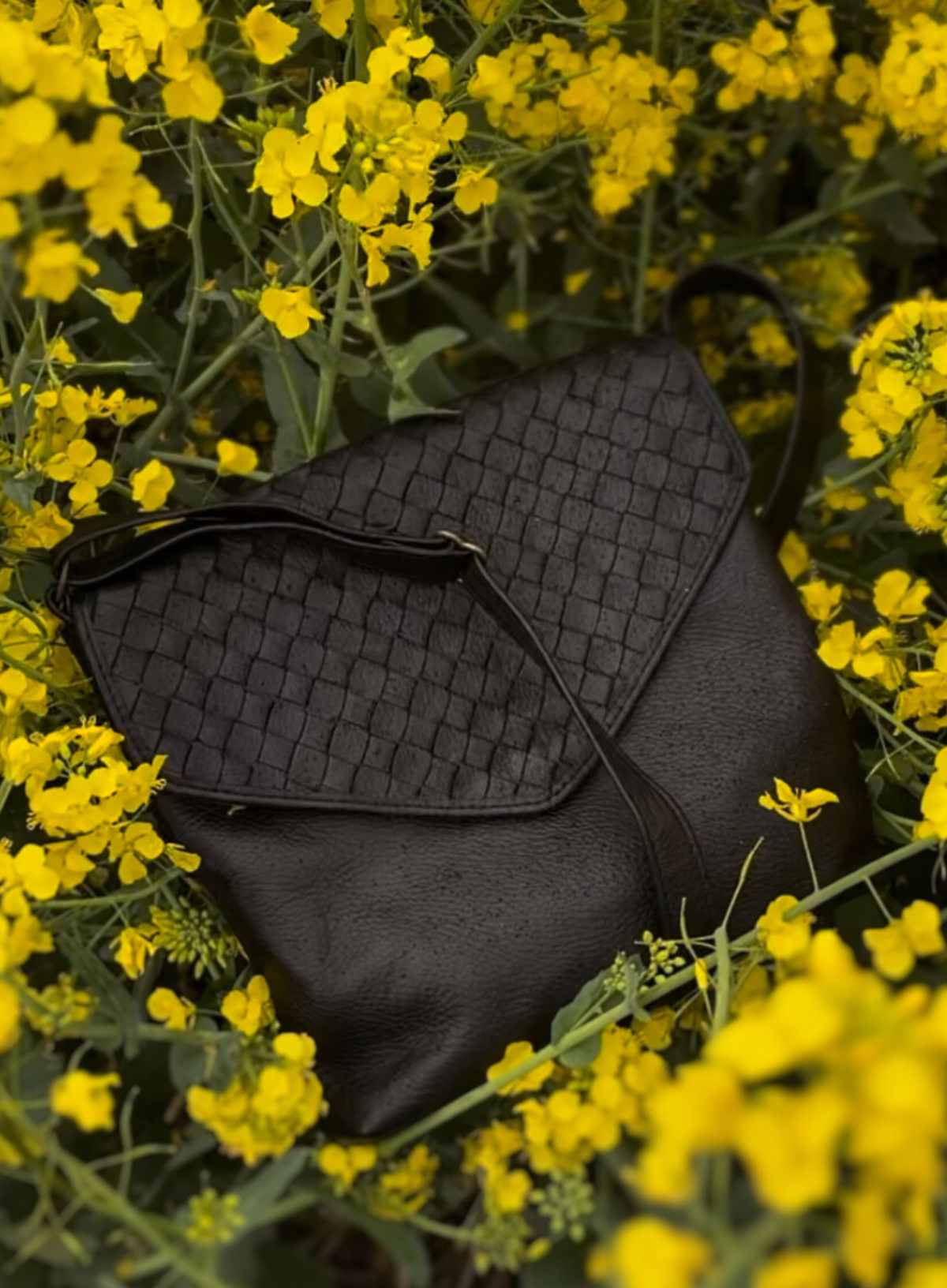 Envelope Crossbody